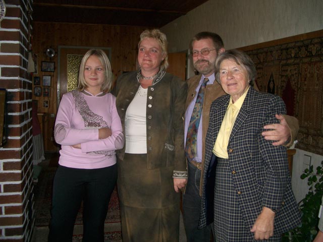 Katharina, Karin, Franz und Oma