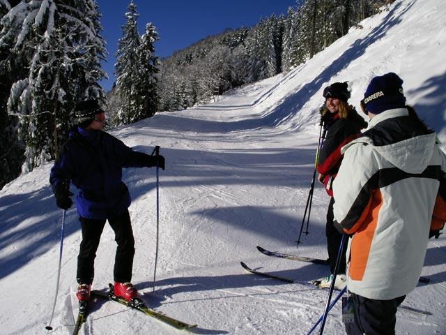 Andreas, Sonja und Daniela auf der Abfahrt des  4er Sessellifts Hennesteck