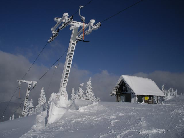 Bergstation des Wei&szlig;enelfschlaglifts