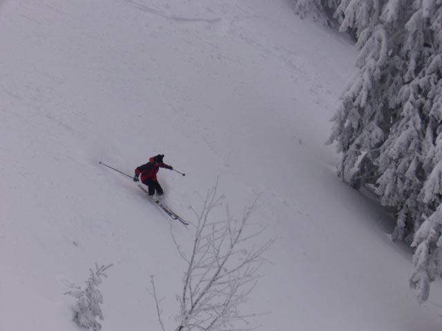 Sonja zwischen Leckerplanabfahrt und Scheiterkogelabfahrt