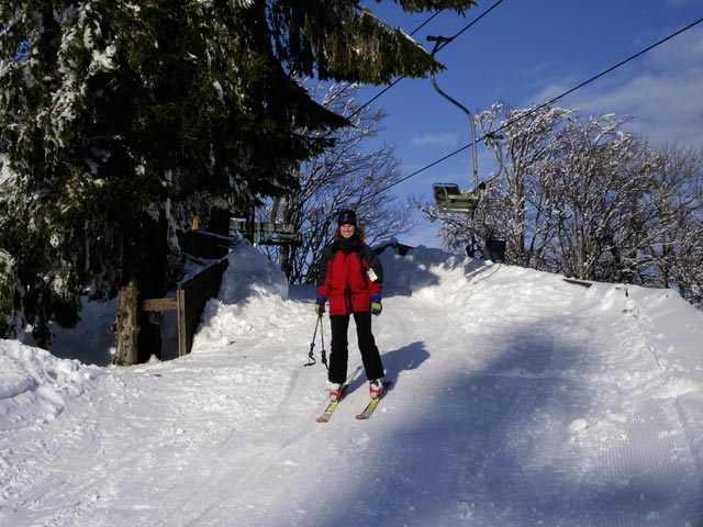 Sonja bei der Bergstation der Bergbahn Lilienfeld