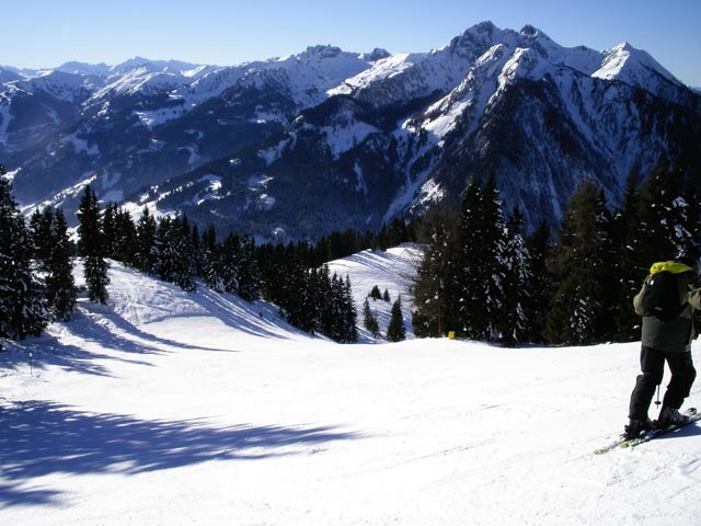 bei der Bergstation der 6er-Sesselbahn Hirschkogel