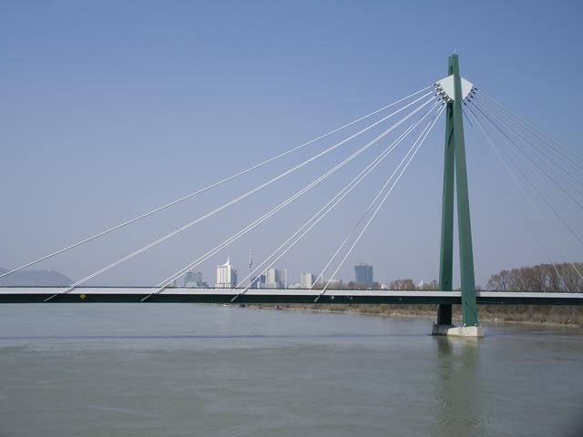 Donaustadtbrücke