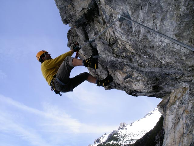 Axel am Übungsklettersteig 'ALPIN live'