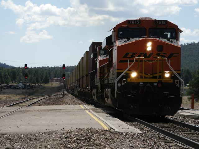 Burlington Northern & Santa Fe Railroad in Williams Junction (17. Mai)