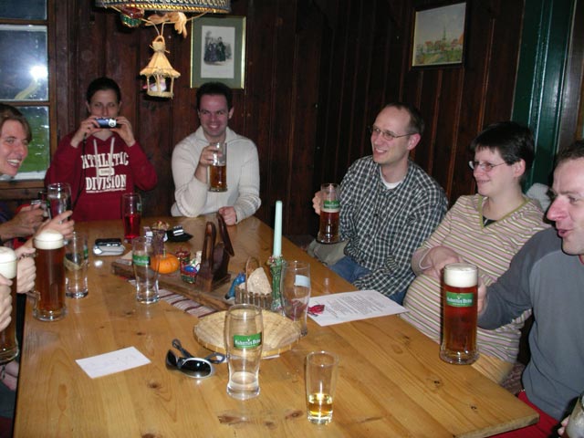 Sonja, Romy, Jürgen, Holger, Sabine und Andreas im Hubertushaus, 946 m