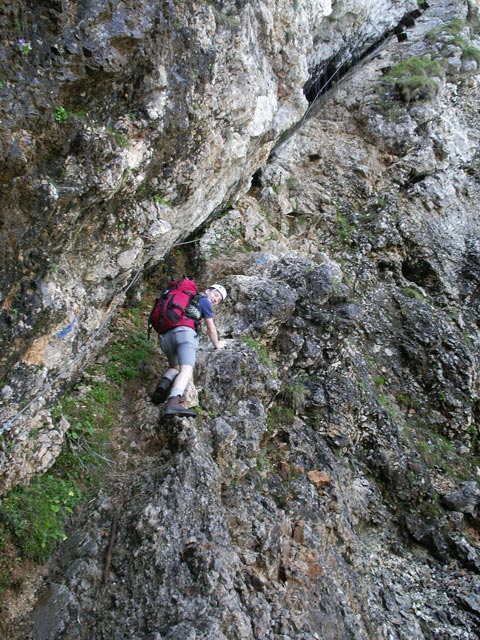 Alpenvereinssteig: Christoph beim Wasserfall