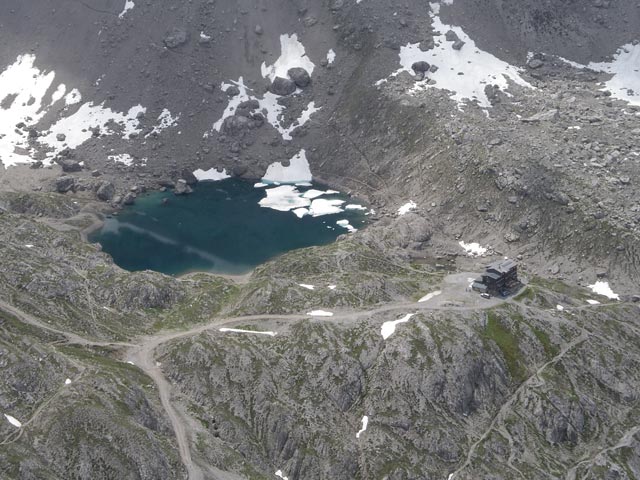 Laserzsee und Karlsbader Hütte von der Kleinen Laserzwand aus