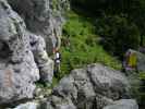 Hias-Klettersteig: Daniela auf der 1. Seilbrücke