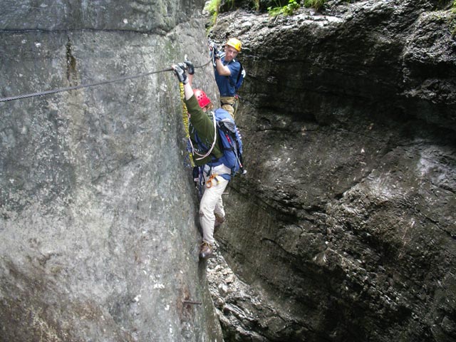 Klettersteig Postalmklamm: Daniela und Herbert zwischen den Höhlenquerungen und dem Gatt-Sprung