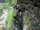 Klettersteig Postalmklamm: Camillo, Herbert und Daniela zwischen Seufzerbrücke und Hangelbrücke