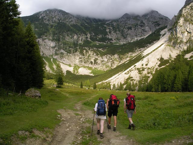 Daniela, Gudrun und Christoph auf der Holzeralm (18. Aug.)