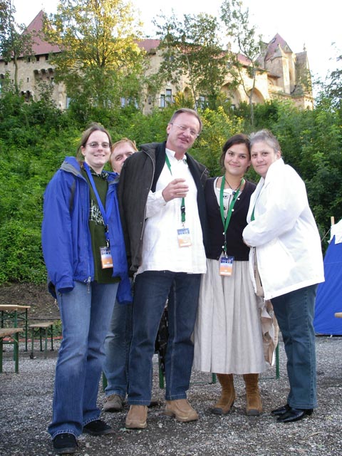 Daniela, ?, Robert, Monika und ? bei Burg Kreuzenstein