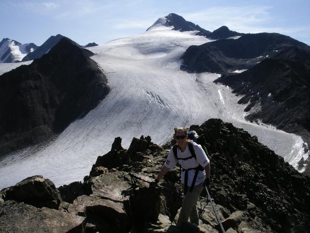 Daniela zwischen Similaunh&uuml;tte und Tisenjoch (11. Sep.)