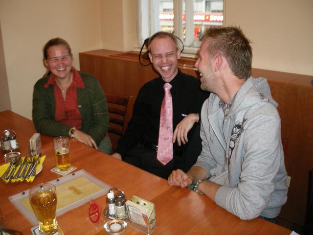 Kathrin, Markus und Richard im Bierfreihof Napoleon