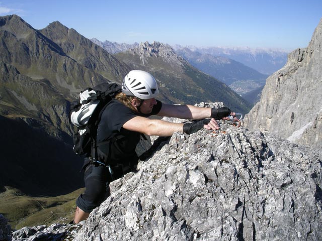&Uuml;bungsklettersteig Innsbrucker H&uuml;tte: Erich im Ausstieg (23. Sep.)