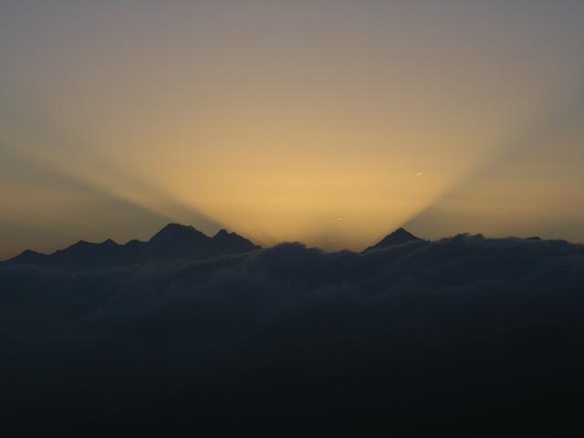 Sonnenaufgang bei der Innsbrucker Hütte (24. Sep.)