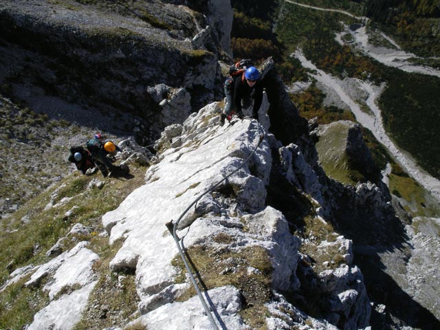 Kaiserschild-Klettersteig: Irene auf der Ramsauer Rampe