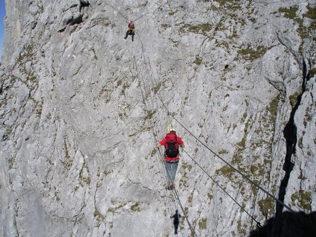 Kaiserschild-Klettersteig: Robert auf der Nepal-Brücke