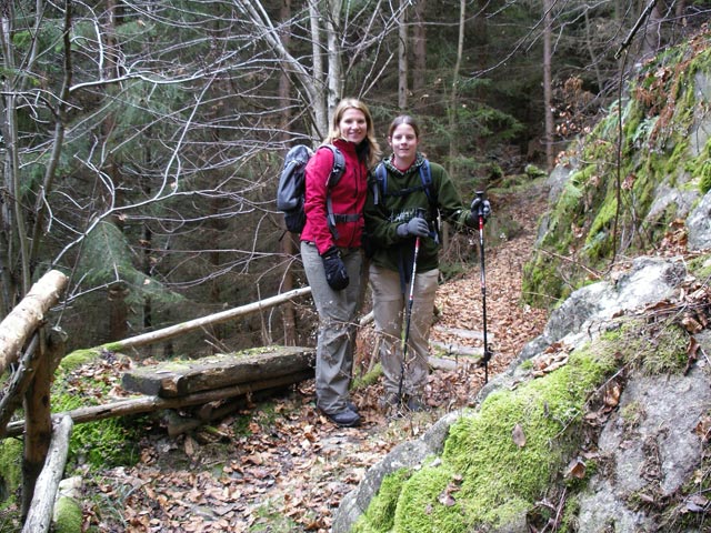 Doris und Daniela zwischen Fleischhackeralm und Zöttelsteig