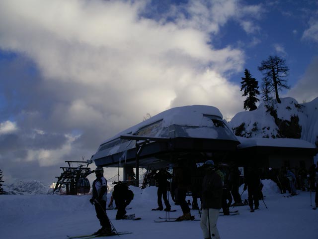 Bergstation der Zweikofelbahn