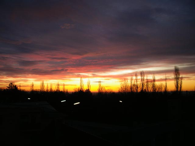 Sonnenaufgang &uuml;ber S&uuml;&szlig;enbrunn (14. J&auml;n.)