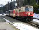 1099.001-8 mit R 6835 bei der Ausfahrt aus dem Bahnhof Mitterbach (28. März)