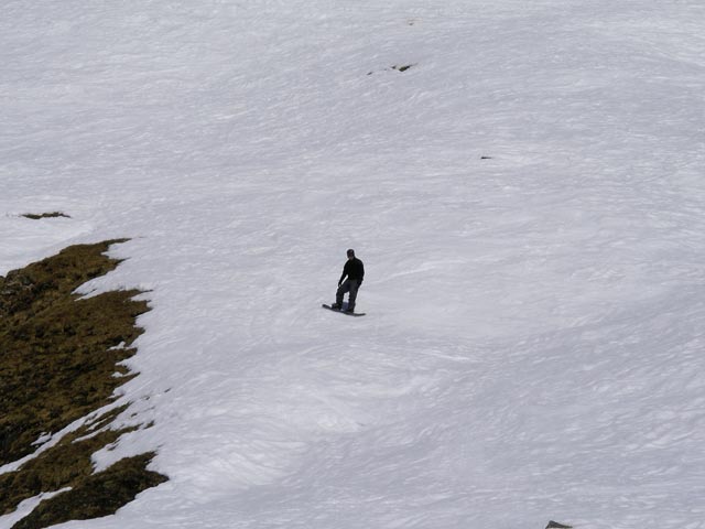 Markus zwischen Piste 76 und Piste 76a (15. Apr.)