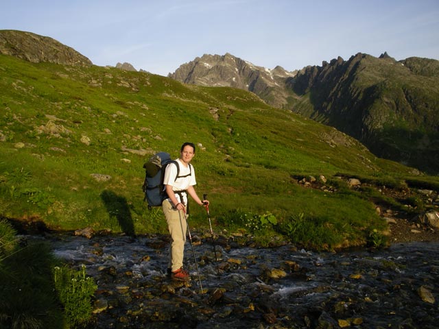Daniela auf Weg 302 in Tschifernella