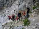 Via Ferrata Michielli Albino Strobel: Thomas, Doris, Josef, Daniela, Erich, Marcella und Lukas bei der Einstiegstafel (11. Juli)