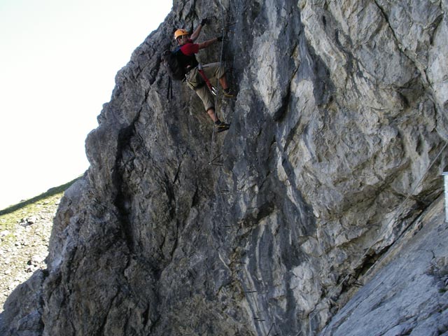 Saula-Klettersteig: Axel in der Schlüsselstelle