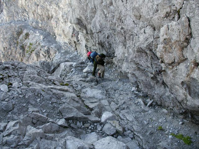Heilbronner Weg: Daniela zwischen Bockkarkopf und Socktalscharte (5. Aug.)