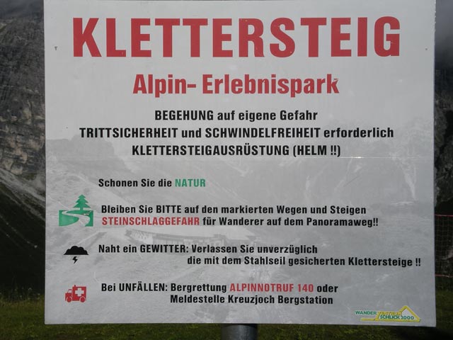 Hinweistafel Klettersteig Alpin-Erlebnispark