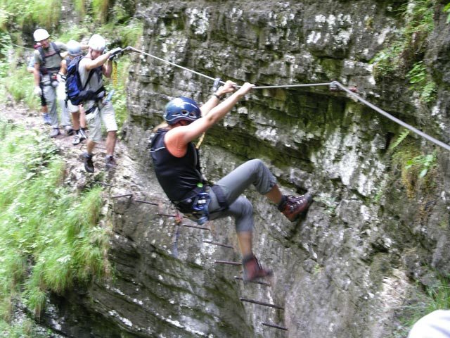 Postalmklamm-Klettersteig: Andreas und Marlies zwischen Seufzerbr&uuml;cke und Hangelbr&uuml;cke