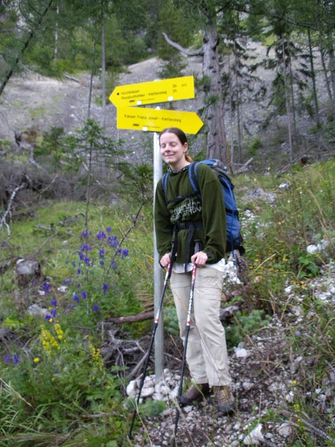 Daniela zwischen Leopoldsteiner See und Kaiser Franz Joseph-Klettersteig