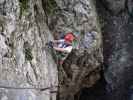 Roßlochhöhlen-Klettersteig: Daniela in der Höhle