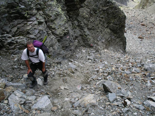 Erich auf Weg 911 zwischen Sandj&ouml;chl und Luibisscharte (25. Aug.)