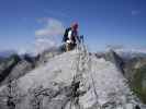 Arlberger Klettersteig: Daniela zwischen 'Haifischzähnen' und Weißschrofenspitze