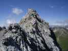 Arlberger Klettersteig: Daniela zwischen 'Haifischzähnen' und Weißschrofenspitze