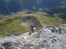 Arlberger Klettersteig: Daniela zwischen Weißschrofenspitze und östlichem Einstieg