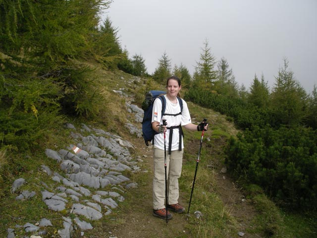 Daniela auf Weg 862 auf Sch&ouml;nleiten