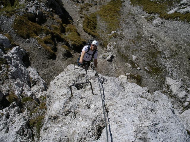 Innsbrucker Klettersteig: Andreas zwischen Frau-Hitt-Sattel und Westlicher Sattelspitze