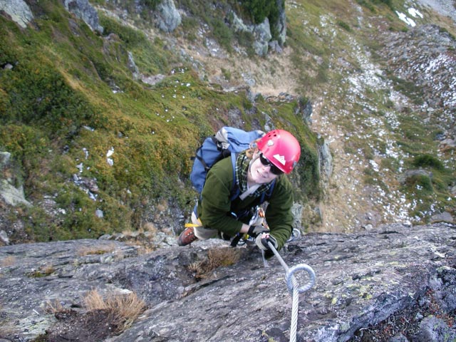 Henngrat-Klettersteig: Daniela in der Variante 'Da' Zache' (29. Sept.)