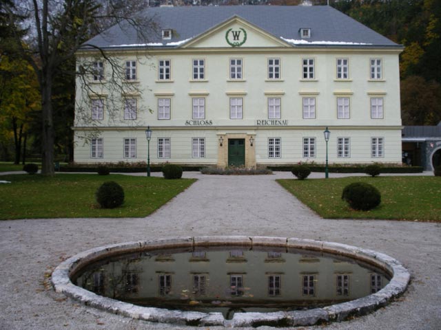 Schloss Reichenau, 484 m