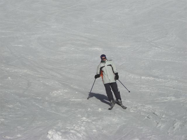 Daniela auf der Nordabfahrt Paß-Höhe