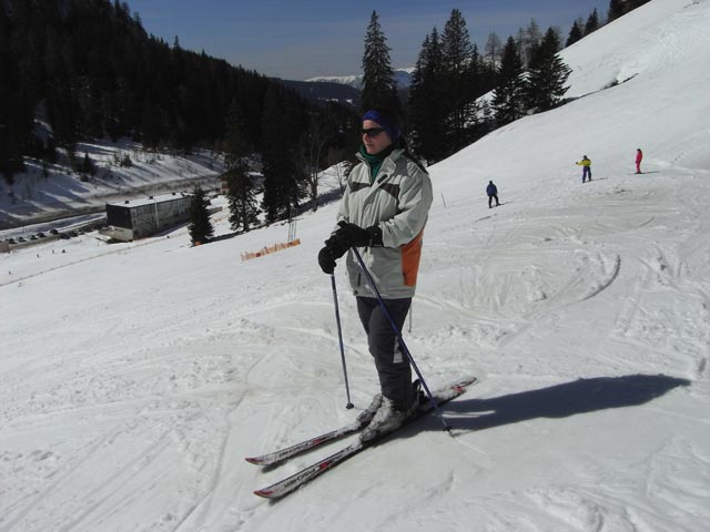 Daniela bei der Bergstation des Waldrandlifts