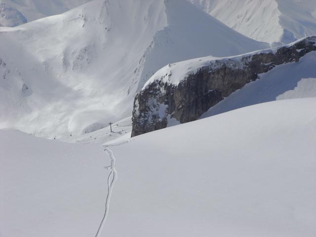 neben Piste 76 (13. Apr.)