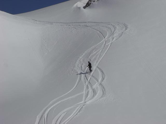 Markus neben Piste 76 (13. Apr.)