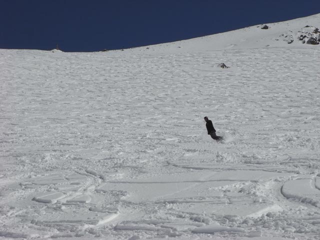 Markus zwischen Piste 33 und Skiroute 39 (13. Apr.)