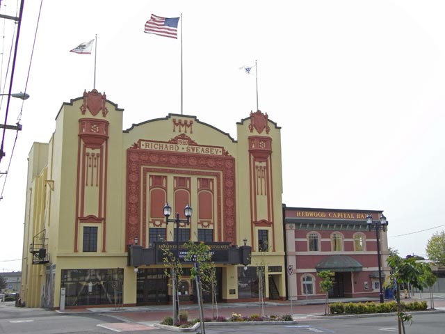 Arkley Center for the Performing Arts in Eureka (11. Mai)